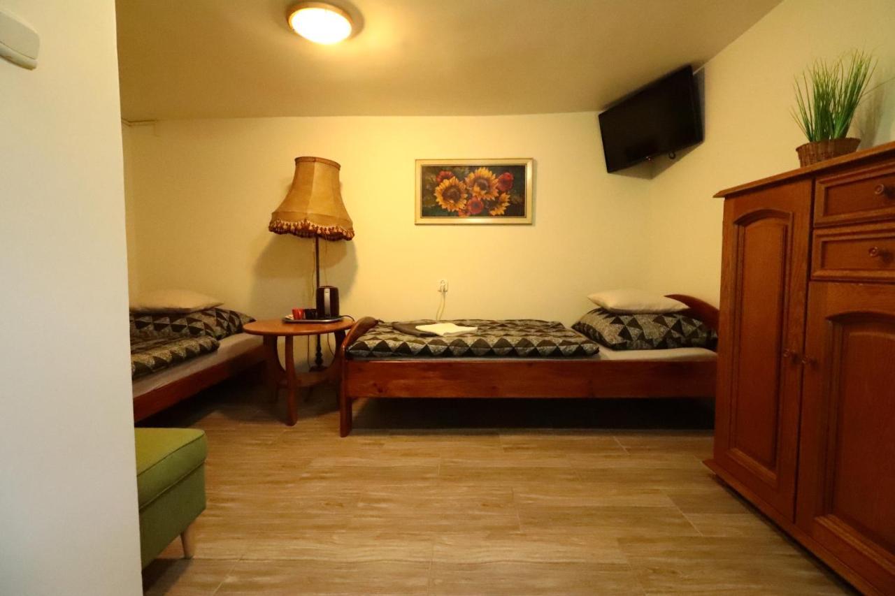 Hotel Karczma Pod Jesionem Brdow Exteriér fotografie